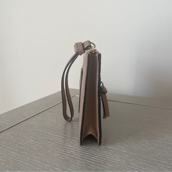 Kate Spade Wristlet - Picture 5 of 7